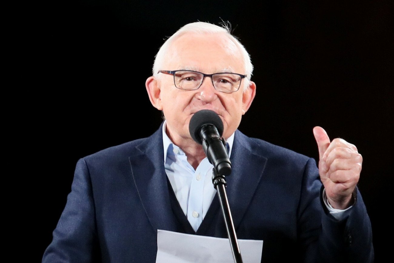 W rozmowie z Moniką Olejnik na antenie TVN24 Leszek Miller ocenił, w jakich okolicznościach Władimir Putin mógłby odejść od władzy.