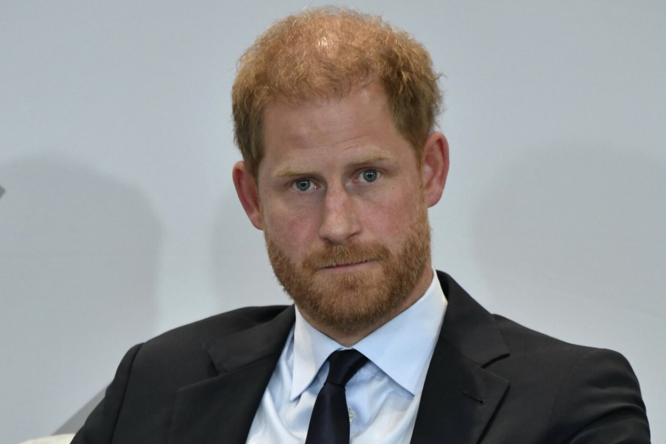 Szybkie spotkanie Karola III z młodszym synem. Na pojednanie się nie zanosi