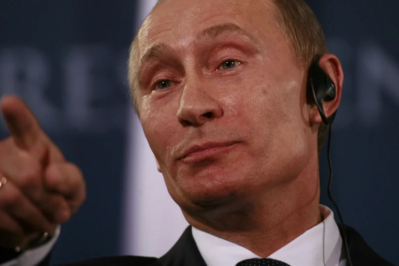 Putin coraz bardziej zacieśnia tradycyjne relacje Rosji z Serbią