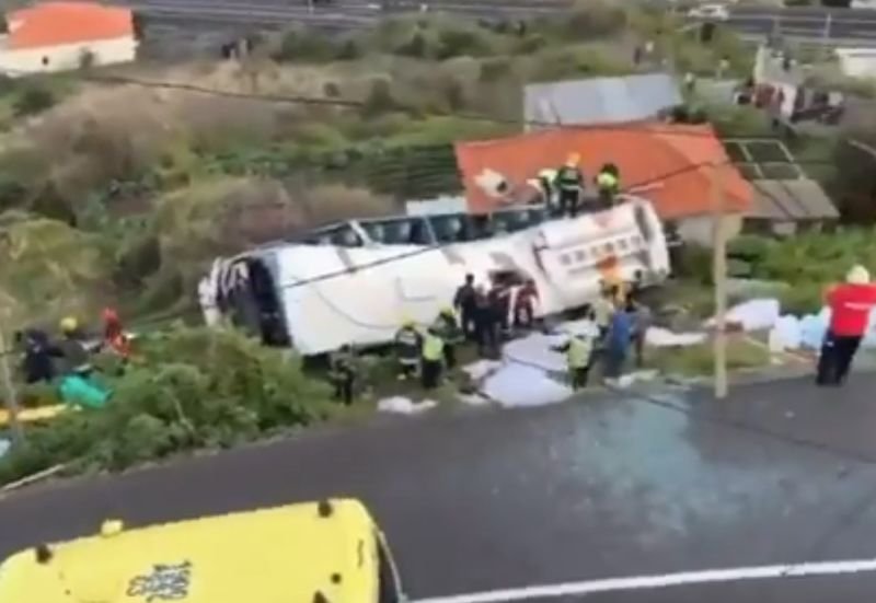 W wypadku autokaru na Maderze zginęło 29 osób.