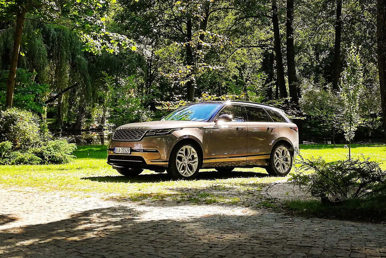 Nowy Range Rover Velar prezentuje się naprawdę okazale.