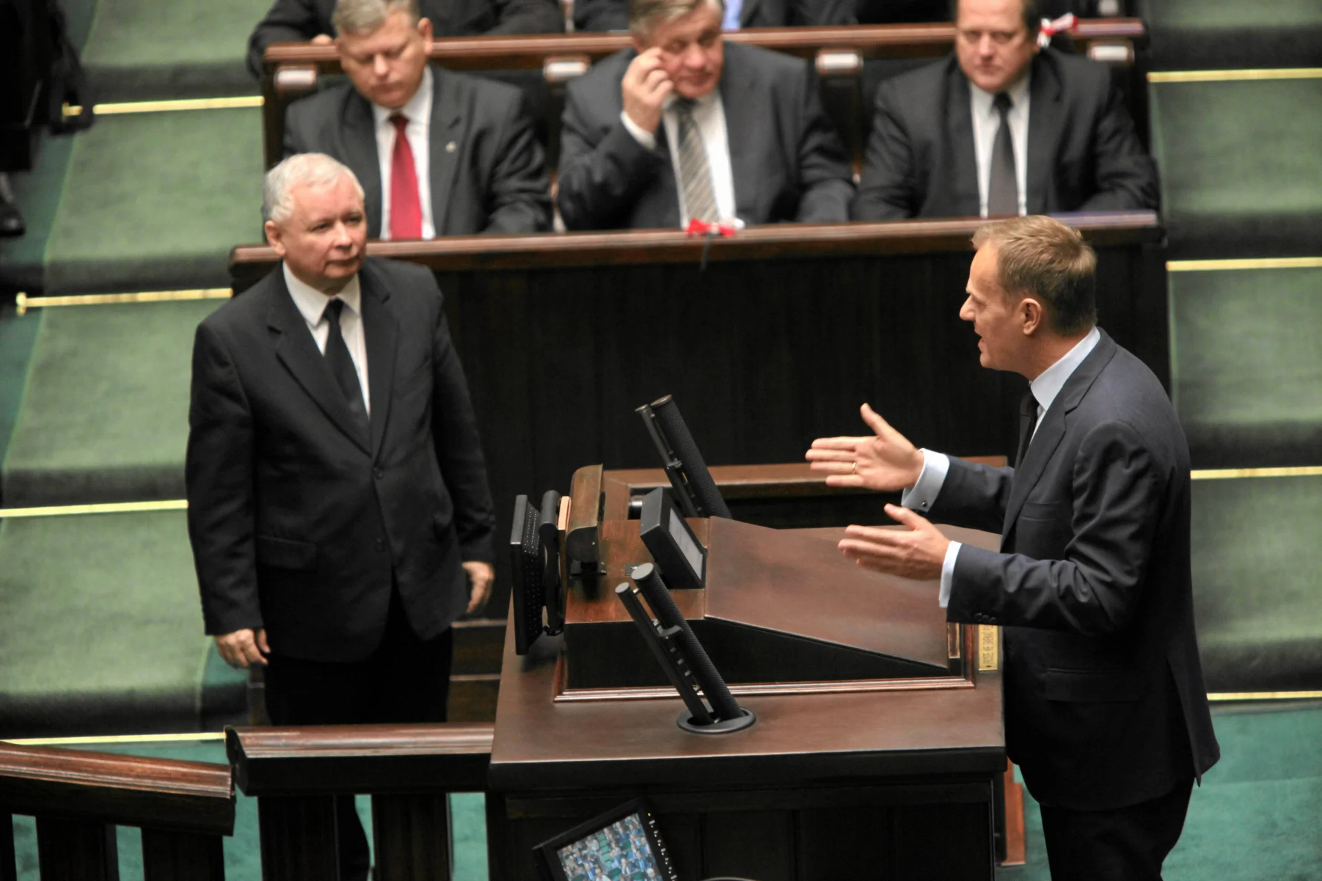 Prezes Kaczyński i premier Tusk w Sejmie