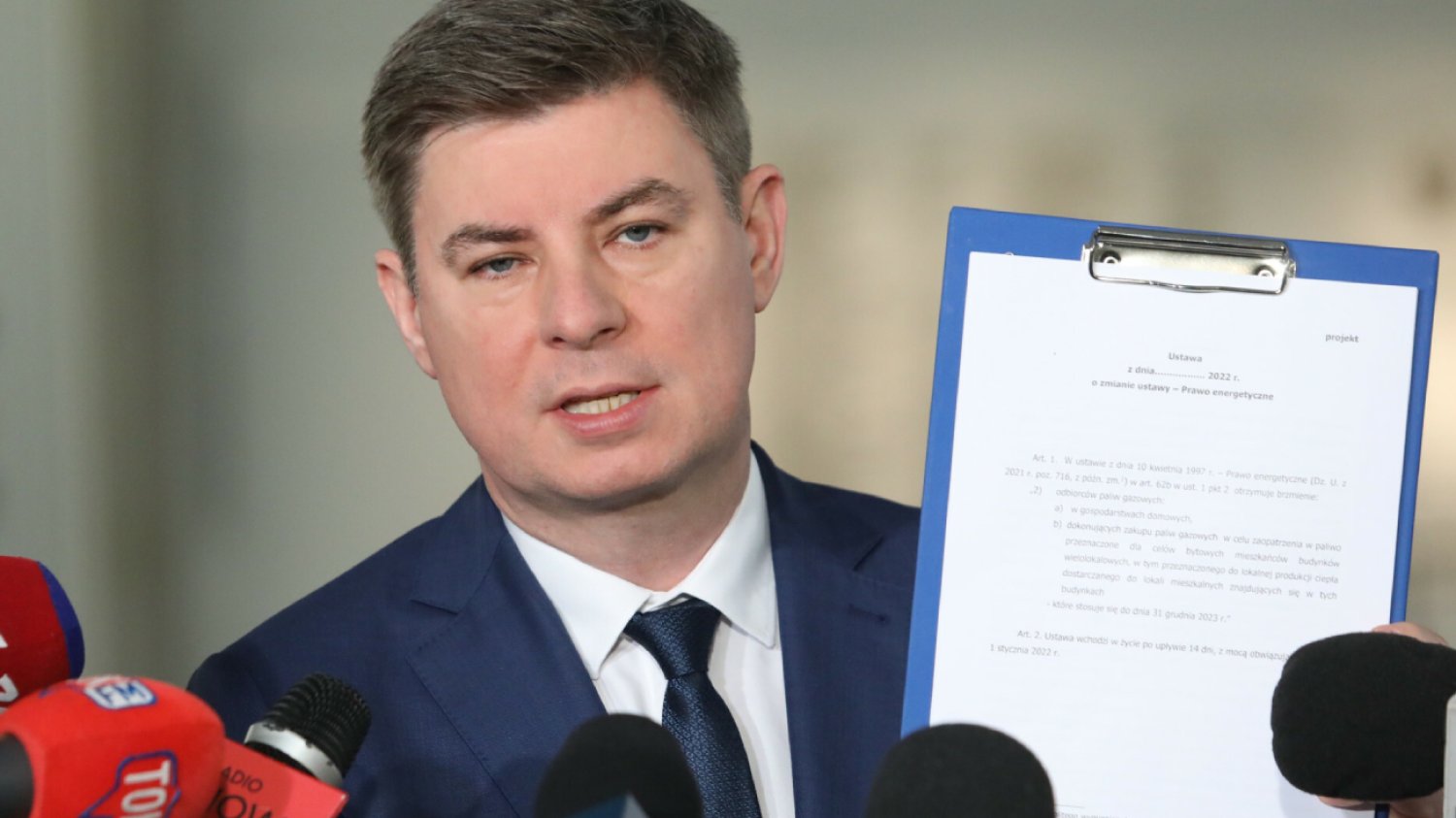 Ruszyli pod biura PO. Grabiec zripostował polityków PiS.