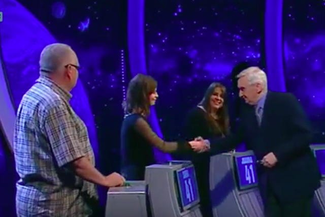 Tadeusz Sznuk jeszcze nie wie, jakie zdania za chwilę padną.