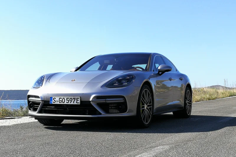 Ceny Porsche Panamera S E-Hybrid zaczynają się od 908 tys. złotych.