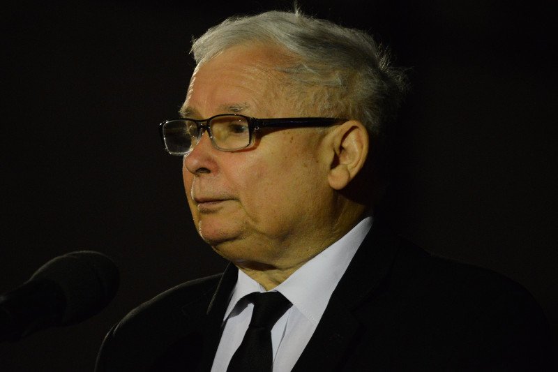 Jarosław Kaczyński najważniejsze decyzje w państwie podejmuje w mieszkaniu Anny Bieleckiej.