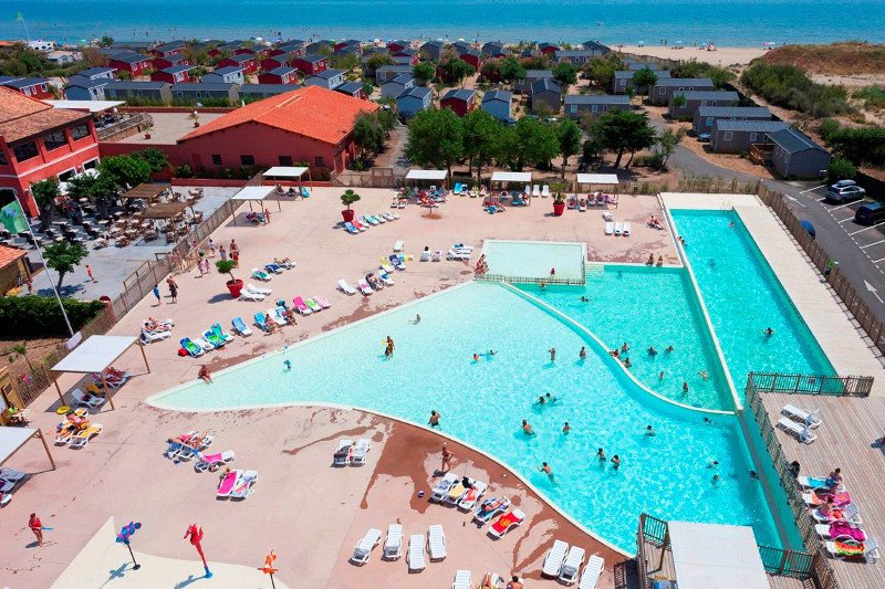 Po raz pierwszy w ofercie Vacansoleil znalazł się camping w Polsce. Wypoczynek tam może się jednak okazać droższy niż w Hiszpanii, Włoszech czy w Chorwacji. Na zdjęciu camping we francuskiej Langwedocji.