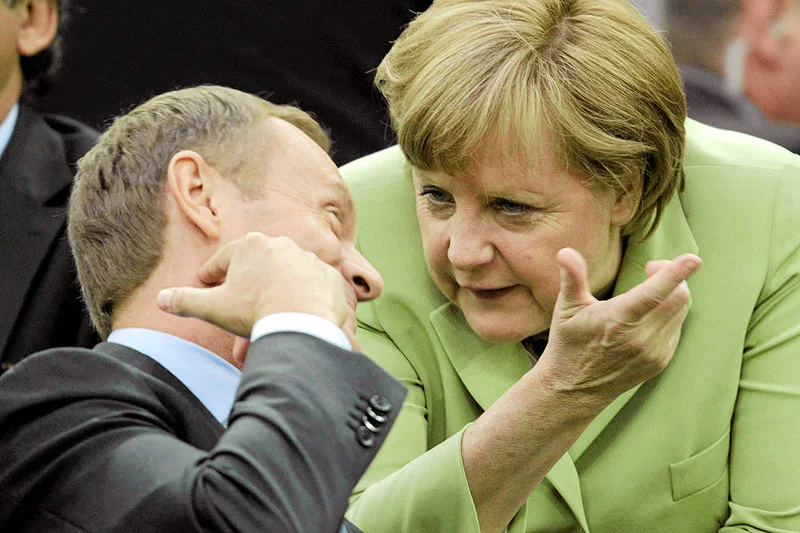 Z Angelą Merkel Donald Tusk przyjaźni się od lat. Swobodnie rozmawiają po niemiecku.