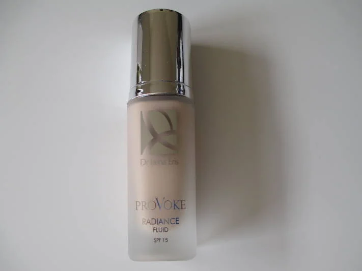 Podkład Radiance Provoke Dr Irena Eris, kolor nr 110 Ivory