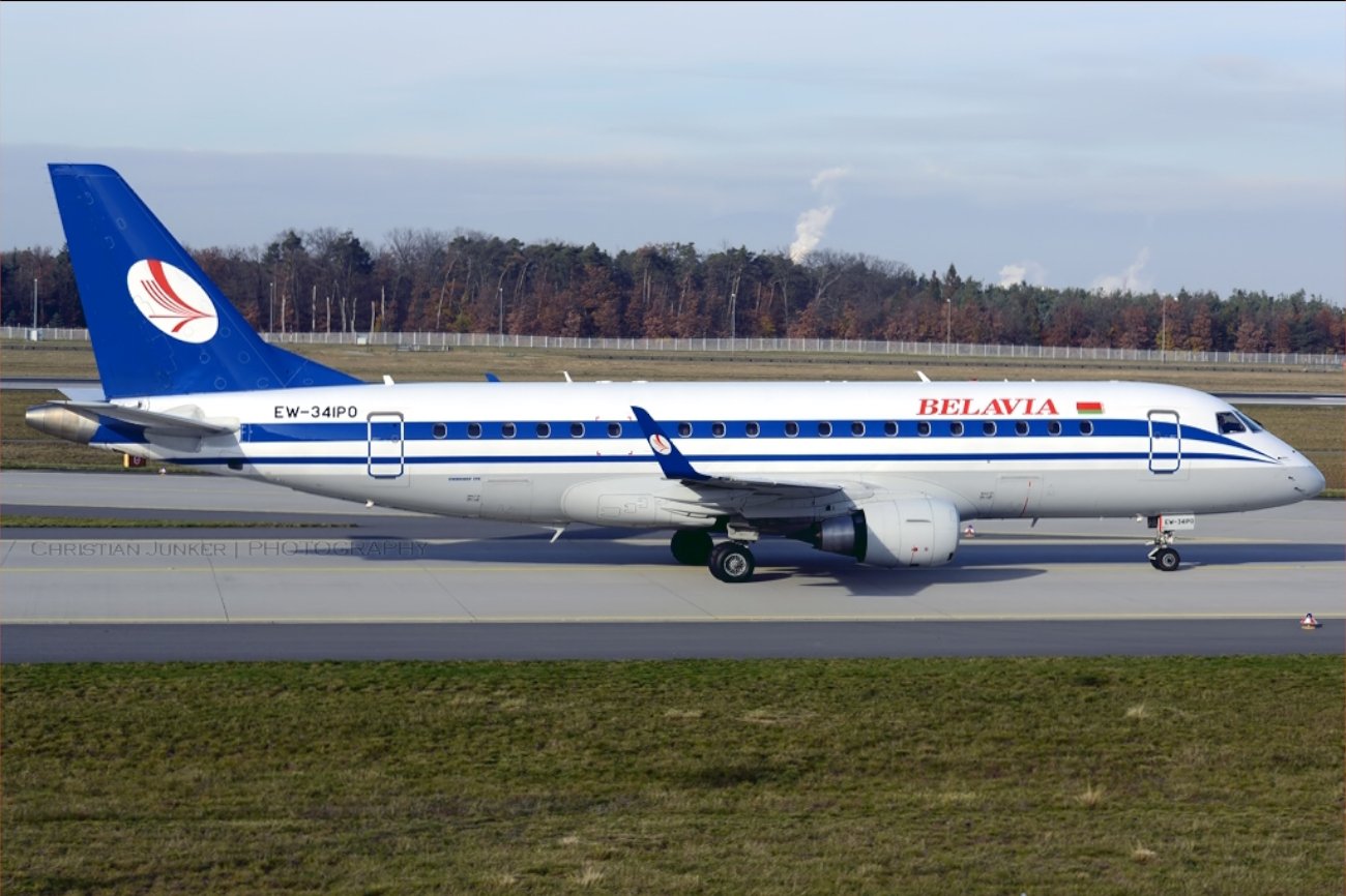 Belavia i inni przewoźnicy z Białorusi nie mogą wlatywać w unijną przestrzeń powietrzną.