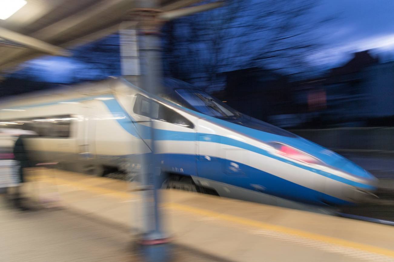 Pendolino z Kołobrzegu do Krakowa nie wyjechał ze stacji. Zamarzł