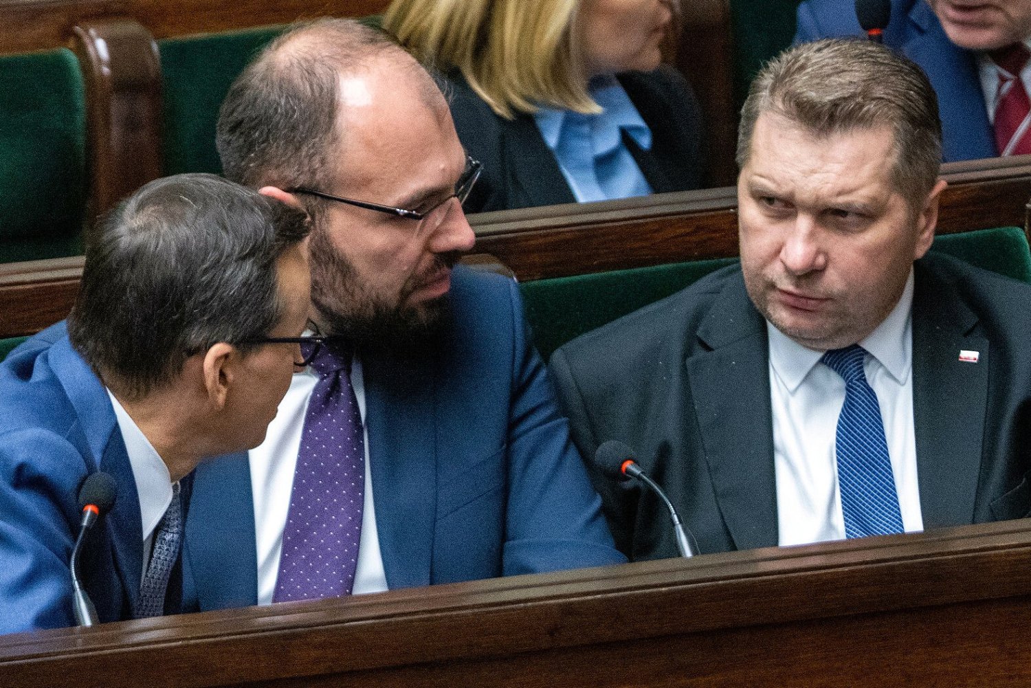 Przemysław Czarnek i Mateusz Morawiecki w Sejmie