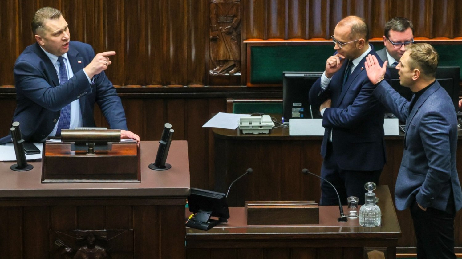 Wielka walka liderów i niespodziewany gracz na podium. Tak wygląda najnowszy sondaż parlamentarny. Najnowszy sondaż wyborczy. Tak głosowaliby Polacy, gdyby wybory odbywałyby się w najbliższą niedzielę.