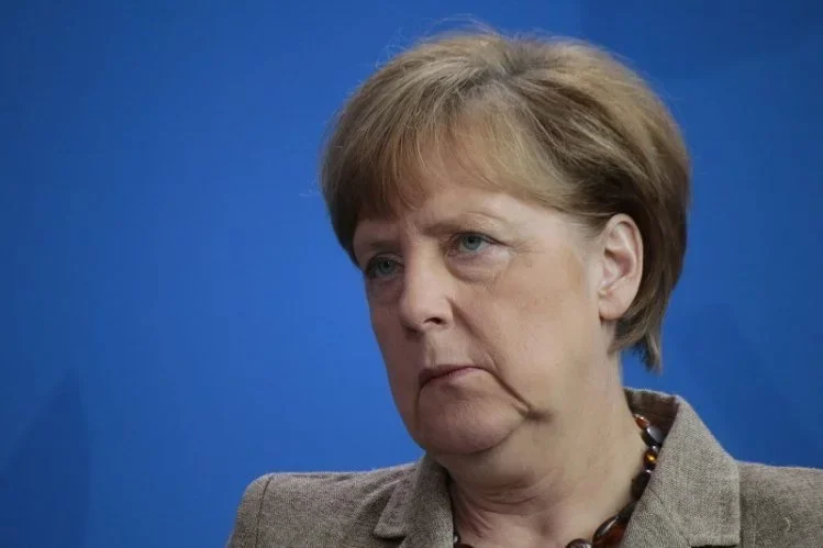 Angela Merkel zamierza doprowadzić do zakazu wjazdu Brytyjczyków do Unii Europejskiej z powodu wariantu Delta