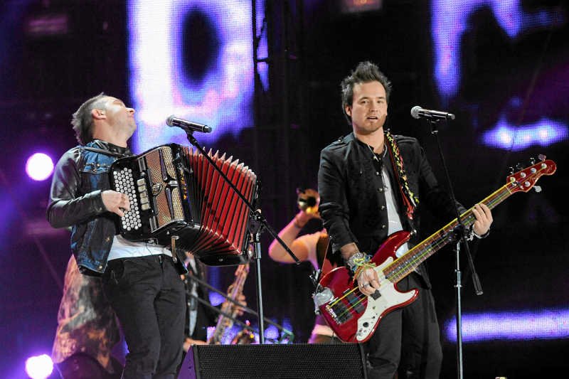 Zespół Enej znowu jest oskarżany o fascynacje ukraińskim zbrodniarzem. Tym razem przez Janusza Wojciechowskiego z PiS.