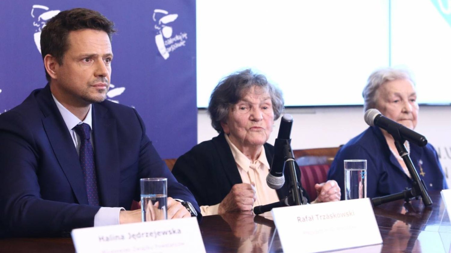 Trzaskowski i powstanki warszawskie z apelem na Dzień Niepodległości