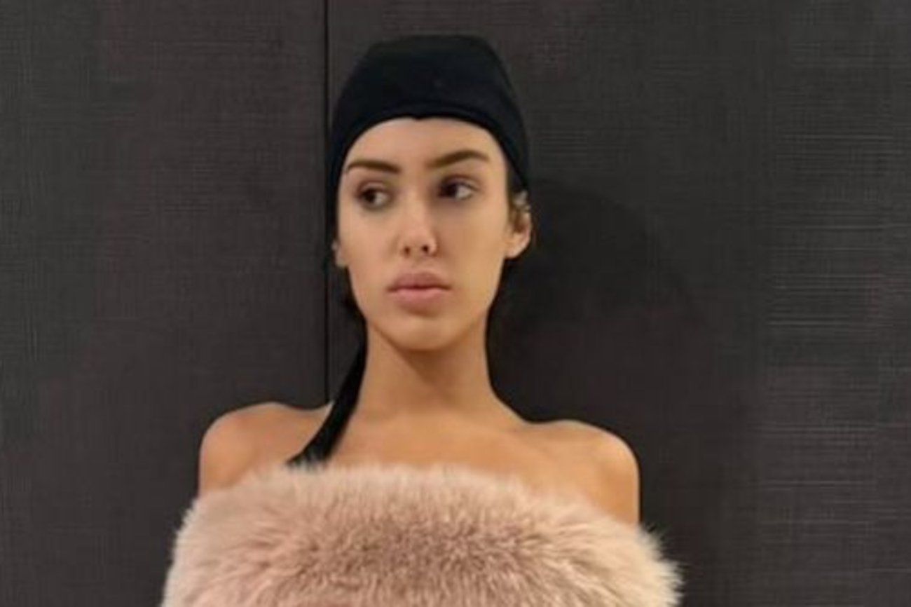 Kanye West pokazał półnagie zdjęcia żony na Instagramie.