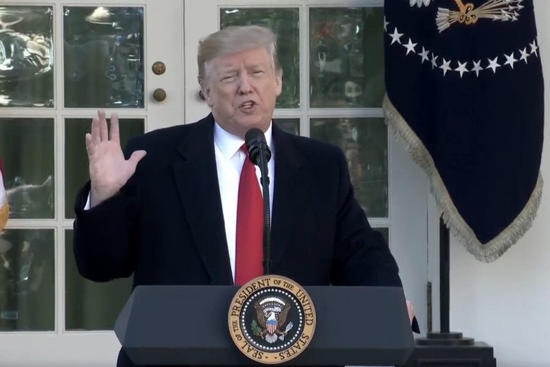 Donald Trump w orędziu ogłosił osiągnięcie porozumienia z Kongresem. Rząd federalny wznawia prace na 3 tygodnie, pracownicy "budżetówki" dostaną zaległe wypłaty.