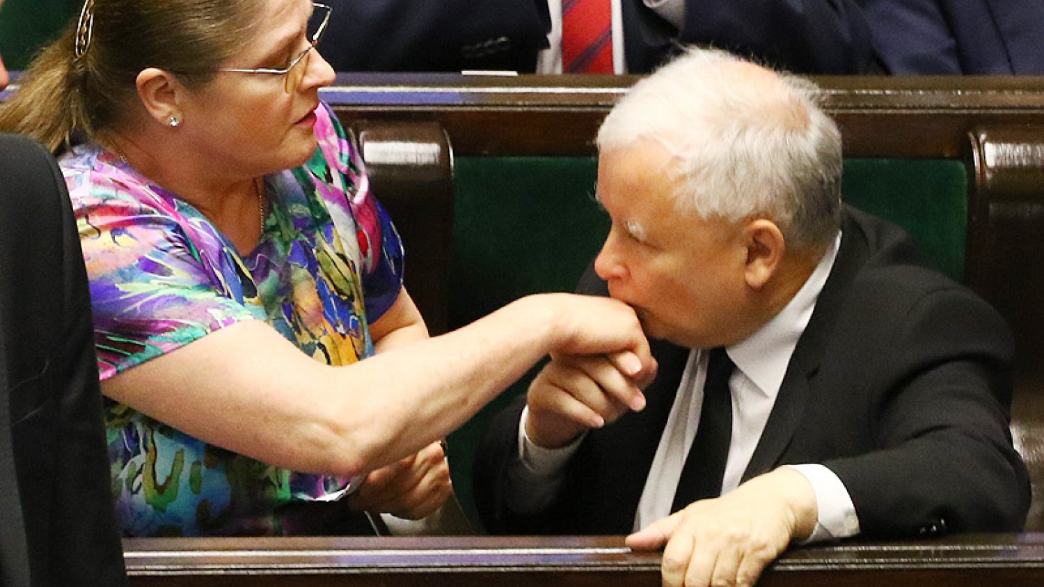 Krystyna Pawłowicz jest obiektem kpin i zmasowanej krytyki, ale zdaje się umacniać swoją pozycję w PiS.