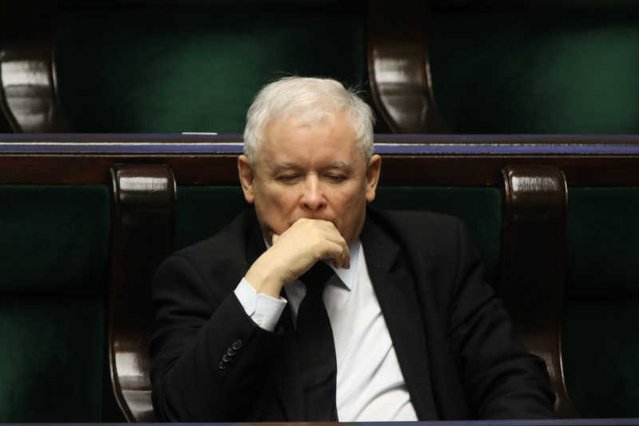 Do prezesa Rzeplińskiego zgłosił się emisariusz Jarosława Kaczyńskiego.