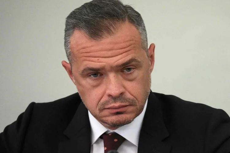CBA zabezpieczyło 4 mln zł, 2 mieszkania i samochód Sławomira Nowaka