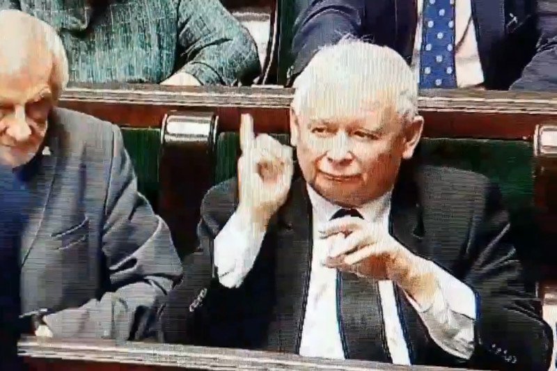 Jarosławowi Kaczyńskiemu nie mogło się spodobać wystąpienie posłanki Siarkowskiej.