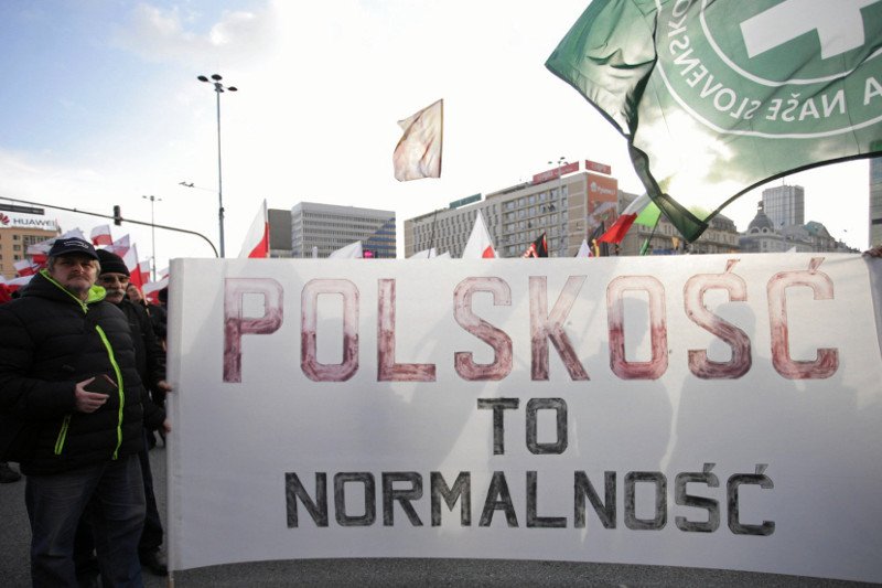 Rzecznik Młodzieży Wszechpolskiej został wyrzucony za słowa o separatyzmie rasowym.