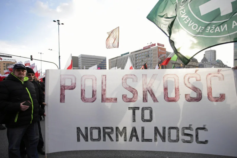 Rzecznik Młodzieży Wszechpolskiej został wyrzucony za słowa o separatyzmie rasowym.