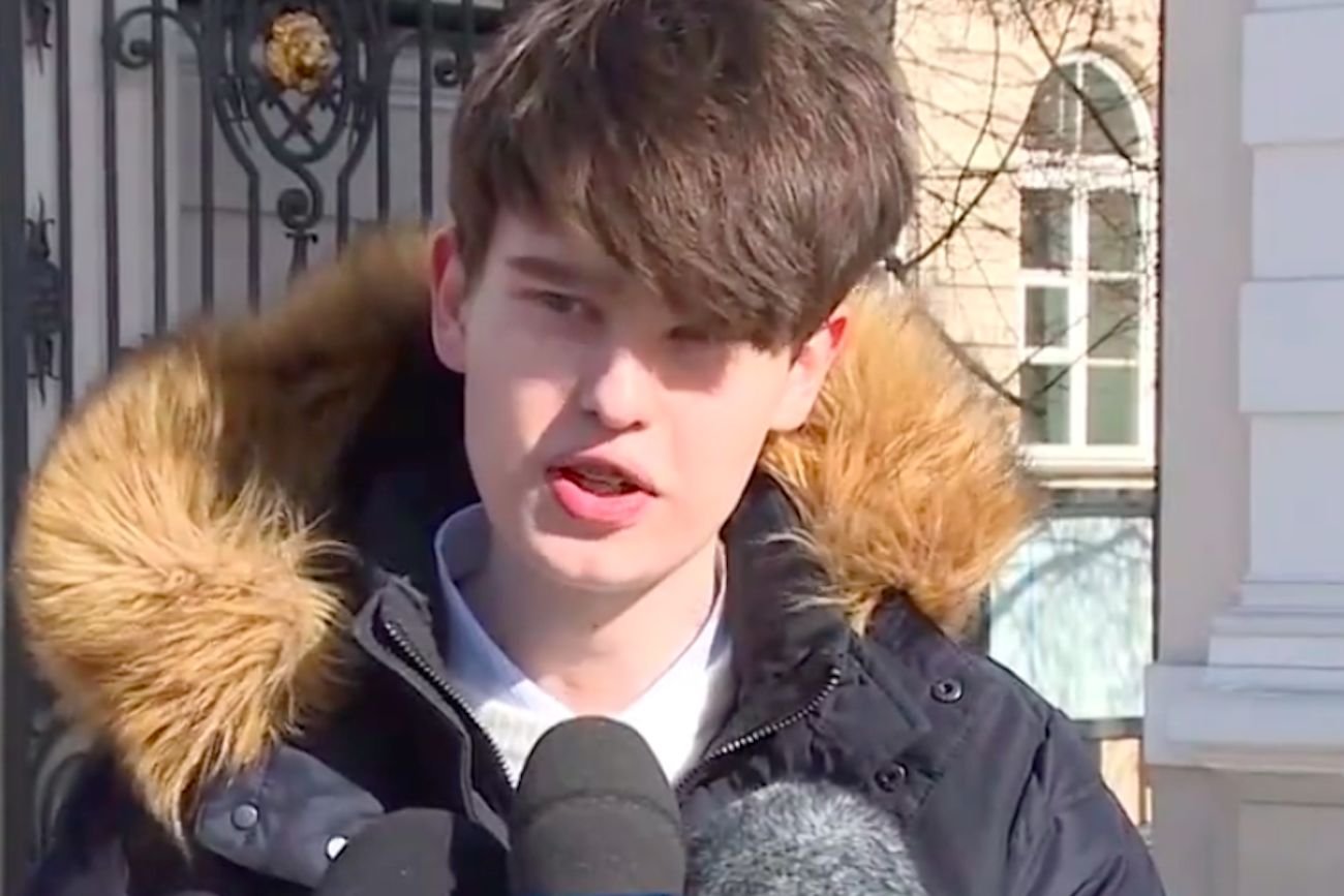 Młody działacz PiS Oskar Szafarowicz zabrał głos w sprawie krytyki, z jaką mierzy się po śmierci Mikołaja Filiksa.