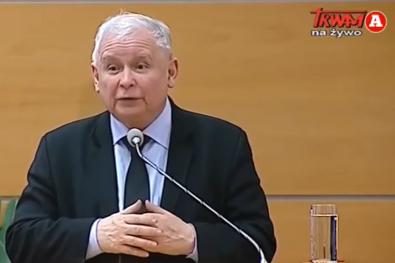 Jarosław Kaczyński rok temu mówił, że przedsiębiorcy, których nie stać na płacenie ZUS, zwyczajnie nie nadają się do prowadzenia działalności gospodarczej.