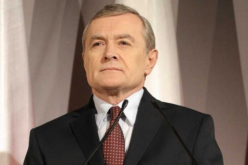 Prof. Piotr Gliński podczas konferencji prasowej przedstawiał program "swojego" rządu