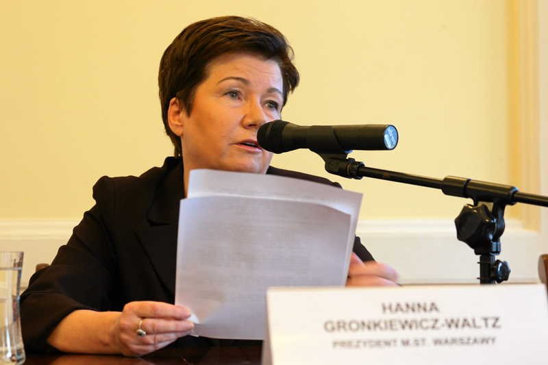 Hanna Gronkiewicz-Waltz zastanawia się nad startem w walce o kolejną kadencję na fotelu prezydent Warszawy.