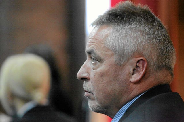 Burmistrz Helu Mirosław Wądołowski, zamieszany w aferę Beaty Sawickiej, chce ponad ćwierć miliona odszkodowania od państwa.