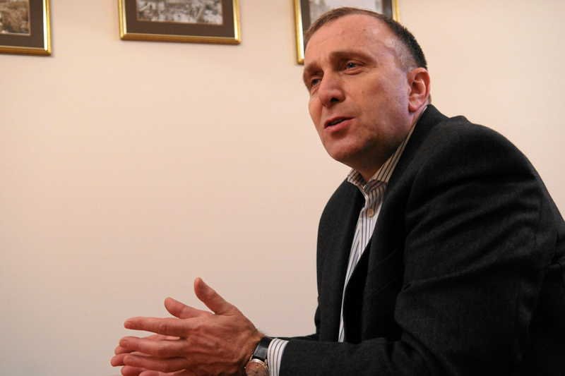 Grzegorz Schetyna przyznaje, że rząd popełnił błędy przy wprowadzaniu programu fotoradarów.