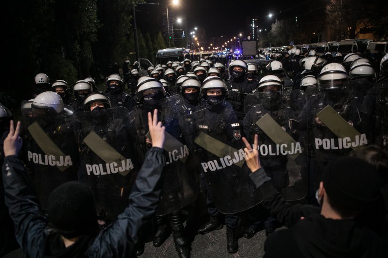 PE szykuje mocną rezolucję ws. Polski po wyroku Trybunału Konstytucyjnego zakazującym aborcji.