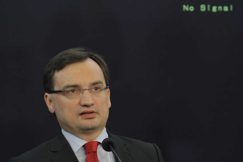 Zbigniew Ziobro przekonuje, że Solidarna Polska zachowuje się uczciwie mówiąc, że po 1,5 roku w PE jej liderzy wrócą do Sejmu.