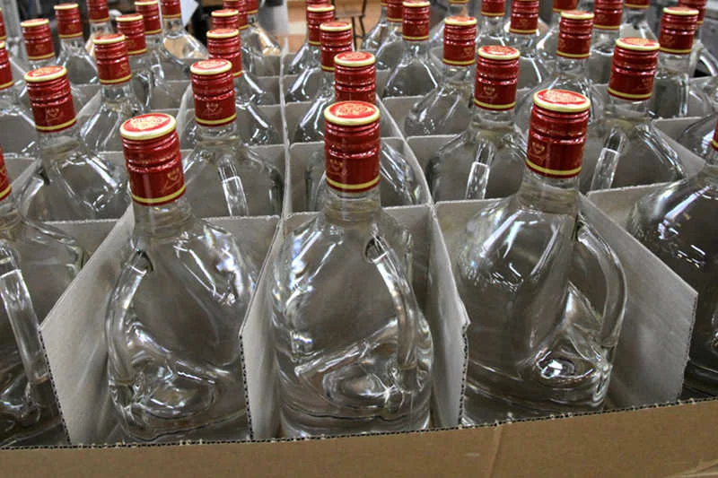 Władze wzywają do kupowania alkoholu tylko z pewnych źródeł
