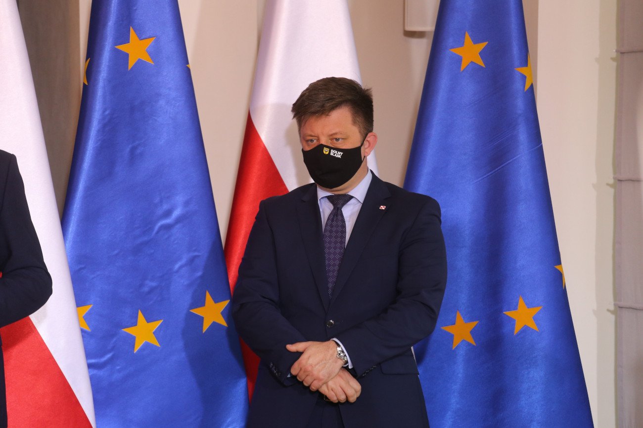 Dwa konta na Telegramie publikują maile i dokumenty ze skrzynki Dworczyka - podaje TVN24.