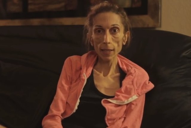 Rachael Farrokh waży obecnie około 20 kg