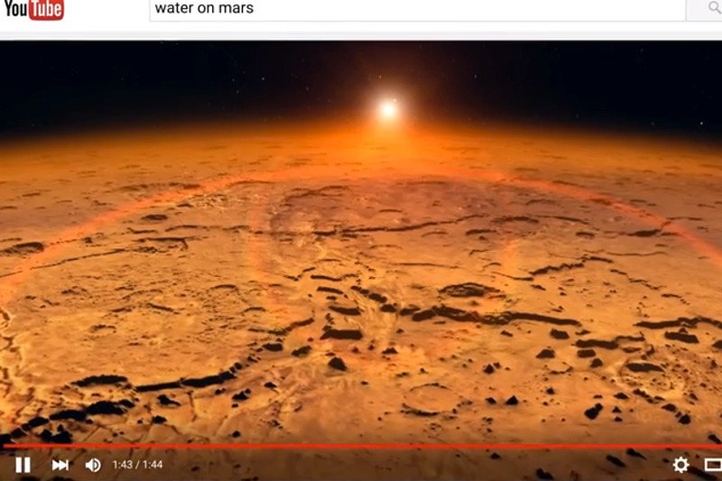 W światowych trendach znalazła się m.in. fraza "woda na Marsie".