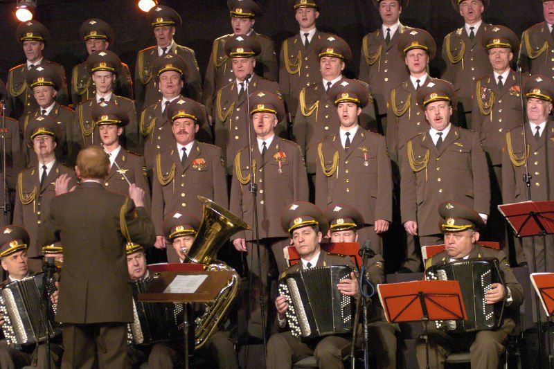 Chór Aleksandrowa w Polsce w 2005 roku. Czy za rok zobaczymy ich znowu?