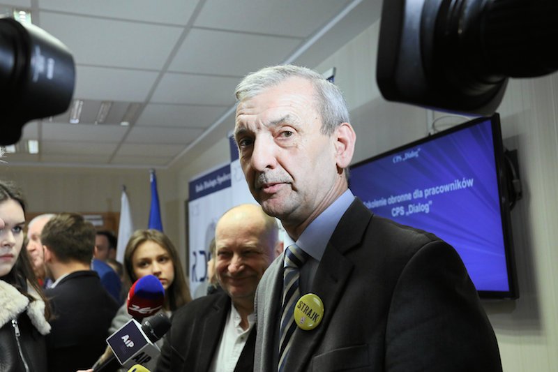 Politycy PiS twierdzą, że Sławomir Broniarz zarabia 12 tys. zł. Szef ZNP nie ujawni wysokości swojego wynagrodzenia.