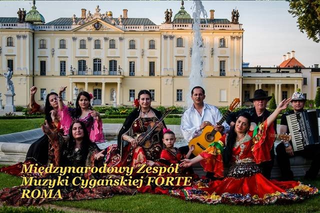 Zespół Forte Roma uciekł z Pikniku Romskiego w Siemianowicach Śląskich, ponieważ przestraszył się grupy antyromsko nastawionych mężczyzn