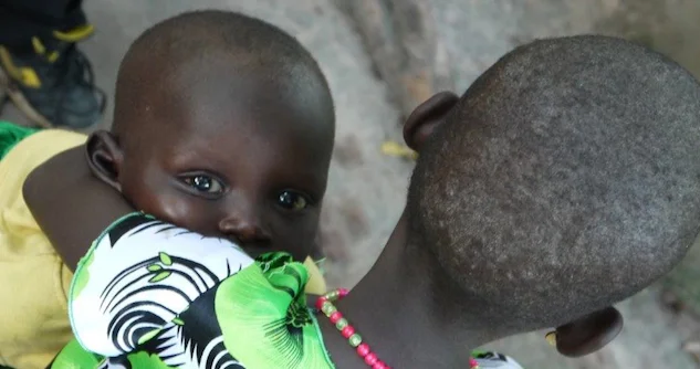 Sudan Południowy. Tu dzieci troszczą sie o dzieci