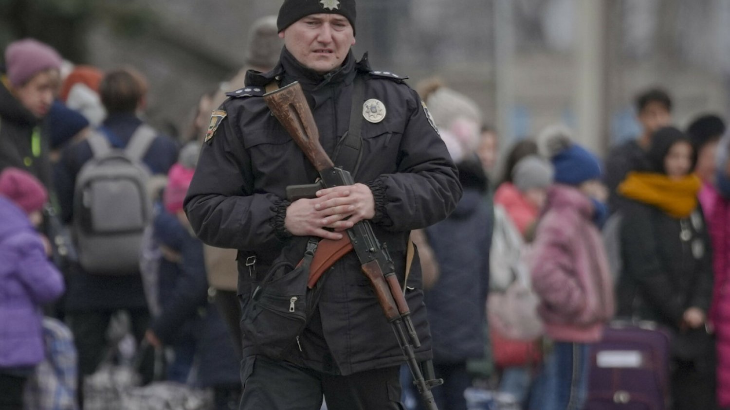 Wołodymyr Zełenski podpisał dekret o powszechnej mobilizacji wojskowej.