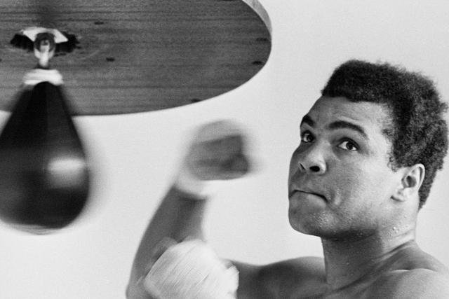 Mistrz boksu wszechwag Muhammad Ali nie żyje.
