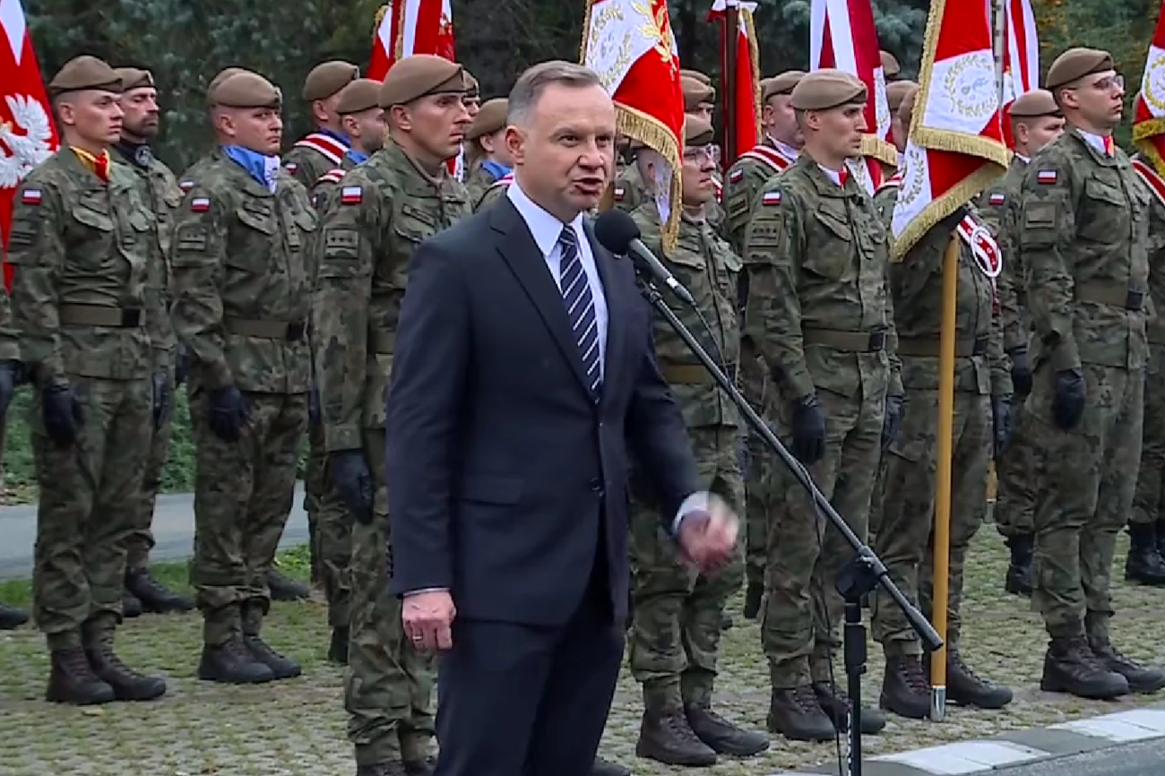 Duda na święcie żołnierzy WOT. Mówił o gospodyniach domowych ze strzelbami.