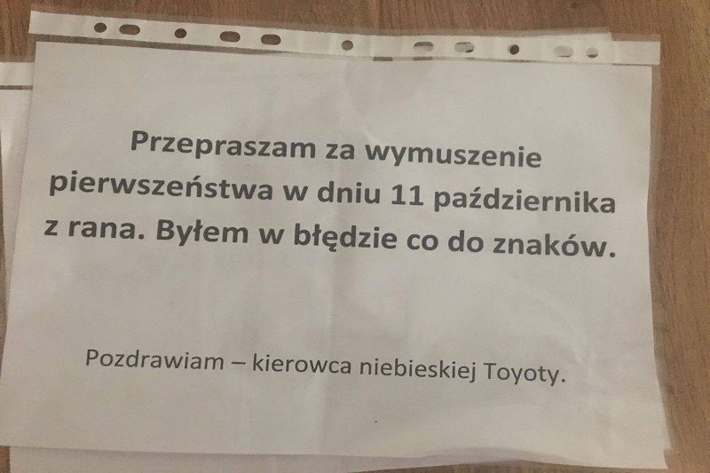 Jak pokazuje przykład z Poznania, kultura na drodze obowiązuje też w Polsce.