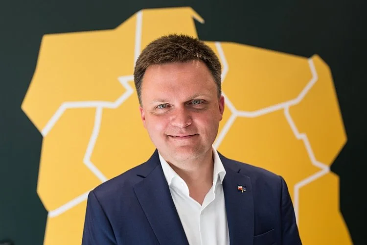 Szymon Hołownia z ironią skomentował słowa abp. Gądeckiego o Netfliksie.