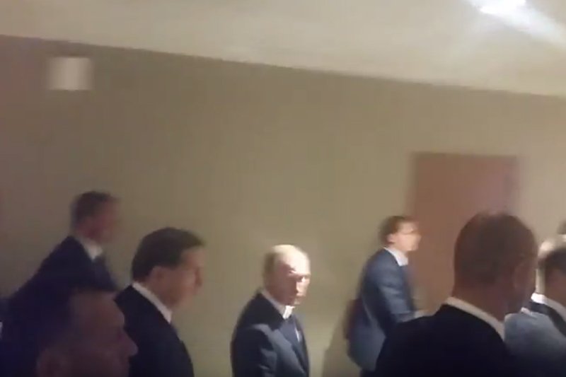 Dziennikarz TV Republika krzyknął z pytaniem do prezydenta Rosji.